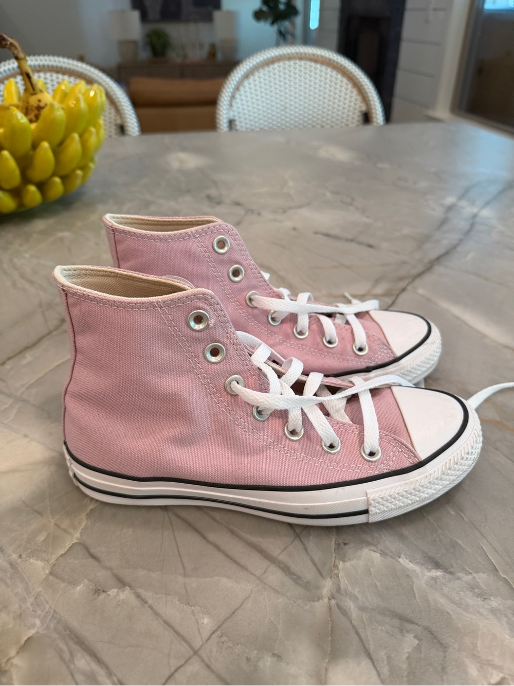 Converse size 6
